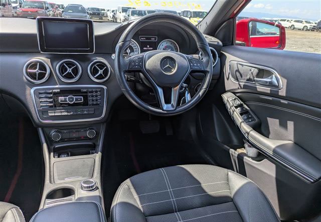 MERCEDES A180 2