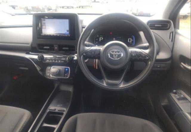 TOYOTA AQUA - B 1