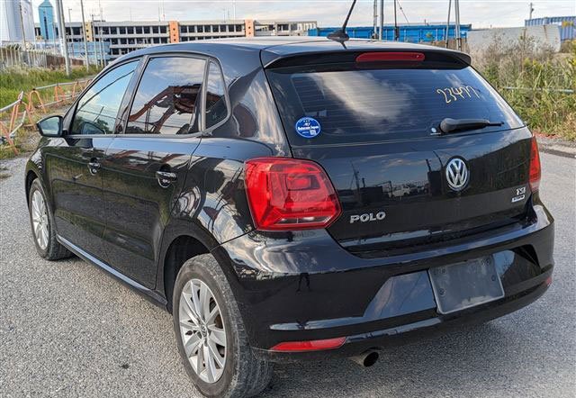 VOLKS WAGEN POLO 2